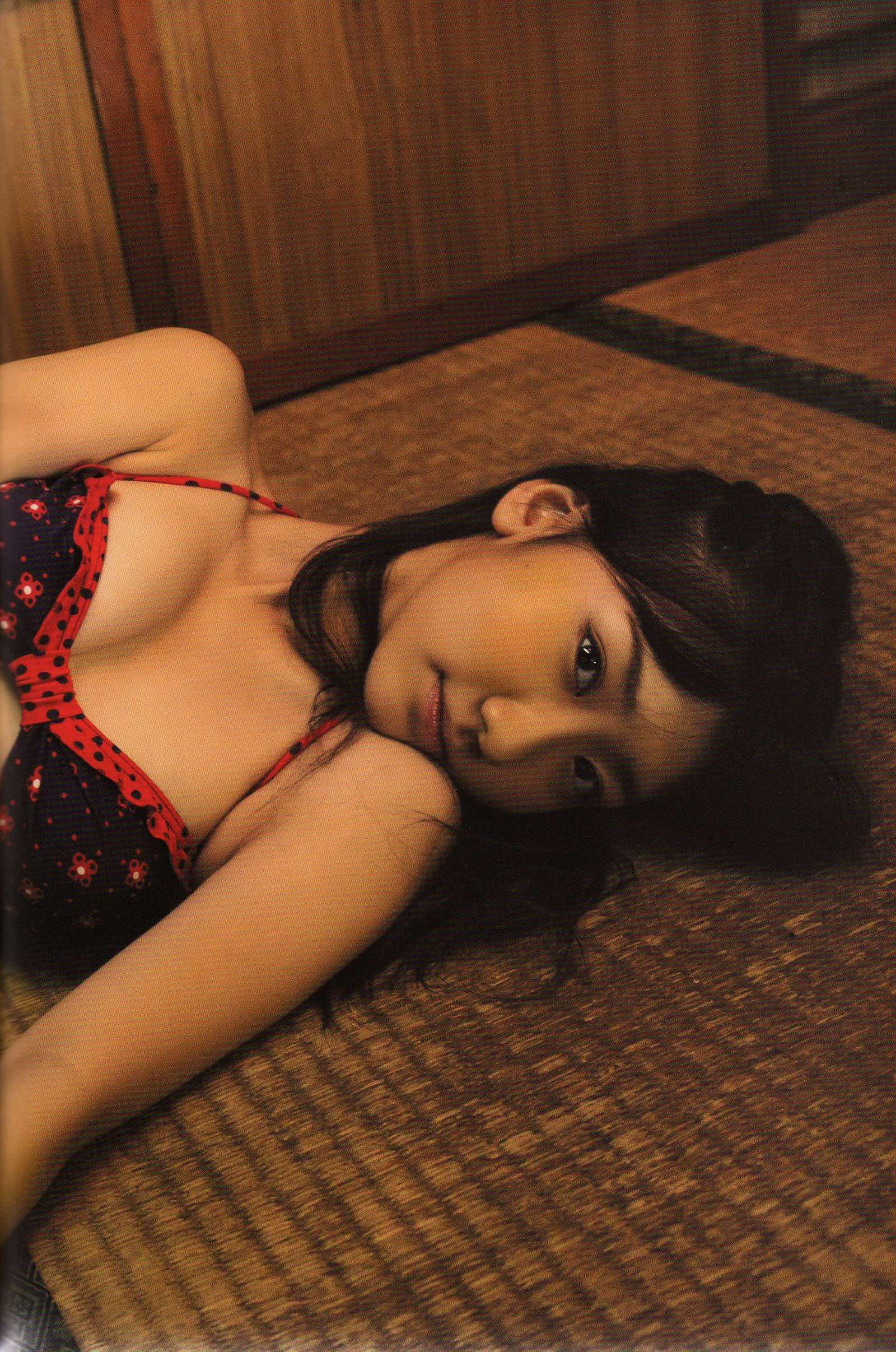 AK48 柏木由紀「以上、柏木由紀でしたっ」写真集